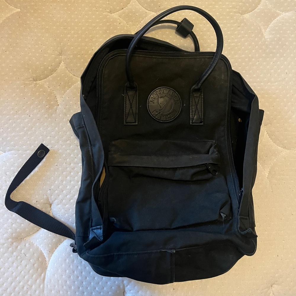 Fjallraven all black backpack